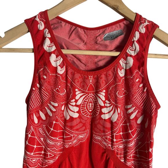 Athleta Red Paisley Print Sleeveless Athletic Tank Top Size Small - Picture 2 of 7